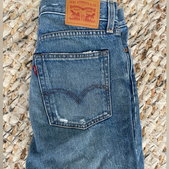 LEVI'S - Blue Wedgie Icon Straight Jeans In Partner in Crime Wash - Picture 5 of 5